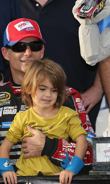 Gordon's son has adorable reaction to Larson winning NASCAR ROY